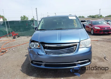 2012 Chrysler Town & Country Touring z USA, uszkodzony, nr VIN 2C4RC1BG0CR209215